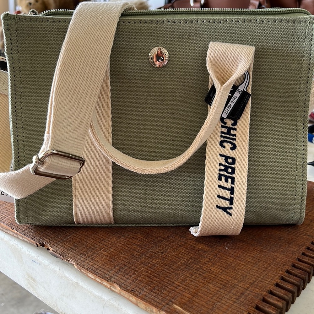 Brand new purse